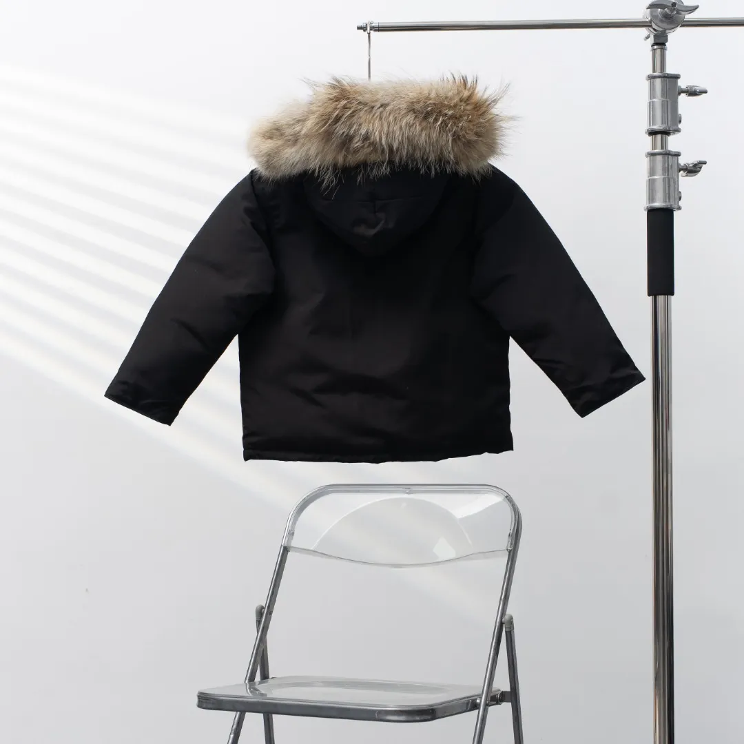 P660 CANADA GOOSE丨Canada Goose C08 children's clothing, children's hooded down jacket Color: Black Size: 110-160